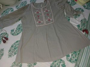 Elegant Embroidered Tunic