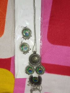 Peacock Maang Tikka &amp; Earring Set