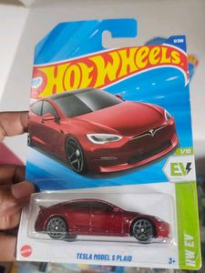 Hot Wheels Tesla Model S Plaid Set