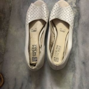 heel sandals for girls