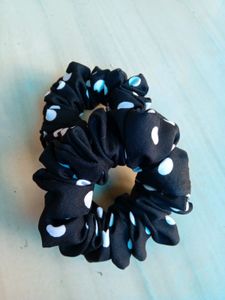6 Handmade scrunchies❤️❤️
