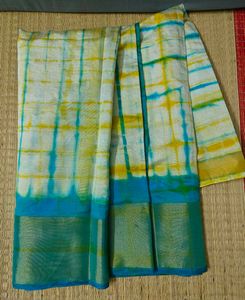 Tie-Dye Saree with Gold Border