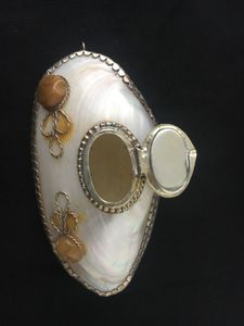 Vintage Mother of pearl hanging trinket box/Pendan