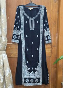 Elegant Embroidered Kurta
