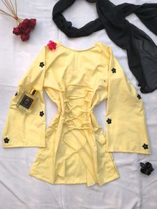 Floral Corset Kurti With Scarf 💛