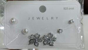 Earrings Set