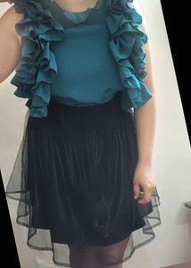 🎄Turquoise Ruffled Sleeve Top🎄