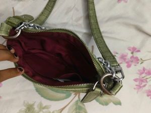 Green Crocodile-patterned Bag