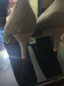 Brand New Stylish Heels In Size 38 Foot Size24.5cm