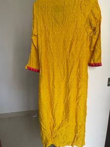 Rangriti Kurti