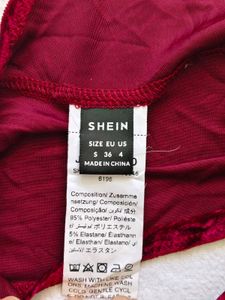 Shein : Velvet Bralette Top