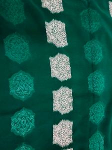 Emerald Green Gorgeous Saree With Blouse