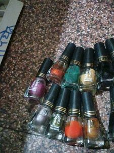 Nail Polish Bundle of 20. 8 colors 12 black color