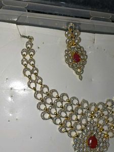 Elegant Necklace Set