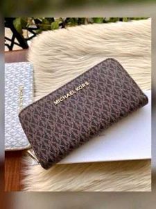 Micheal kors wallet