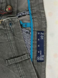 Blackeberry’s Grey Narrow Fit Trousers