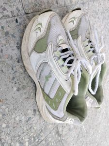 Used Sport Shoes