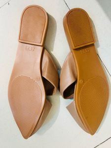 Size 8 Tan Pointed Toe Mules  Very Comfortable