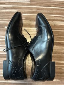Ruosh Black Formal Shoes