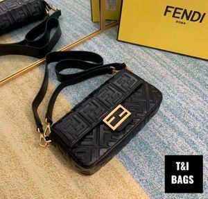 🆕️🔥 FENDI BAGUETTE
