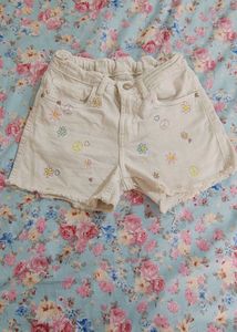 LIFE Embroidered White Denim Shorts Size 8-9 Years