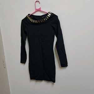 Mohito Bodycon dress with neck embellishments