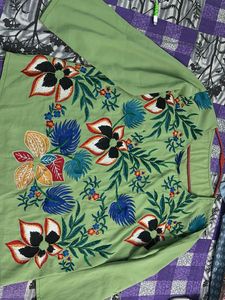 Embroidered Floral Tunic Top