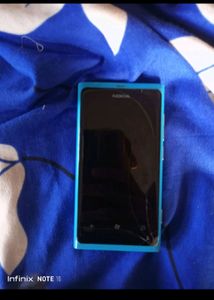 Nokia Lumia 800