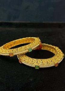Gold-plated Bangles (Set of 2)