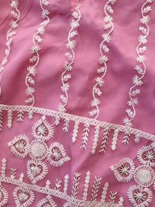 Salwar Suit With Chunni