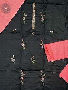Black Floral Embroidered Salwar Kameez