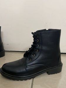 Black Boots