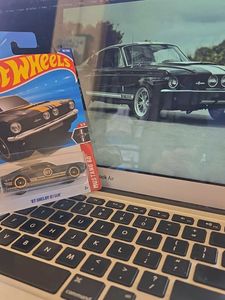 Hot Wheels '67 Shelby GT500