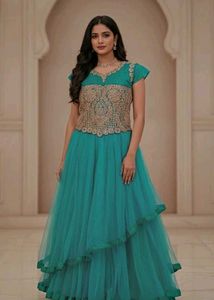 Elegant gowns set of 7