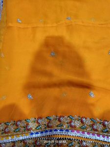 Mango Odhni
