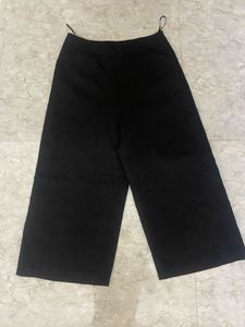 Black Cropped Trousers