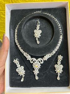 Beautiful Partywear Necklace