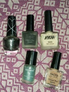 Set Of 5 Nail Polish