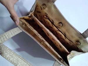 HAND BAG
