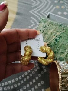 Bangle &amp;earing 😍
