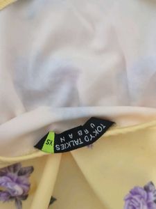 Floral Button-Front Crop Top