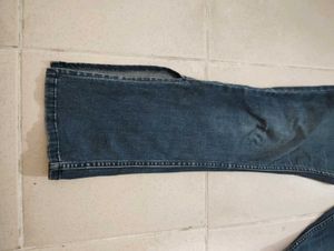 Bootcut Jeans with Slit