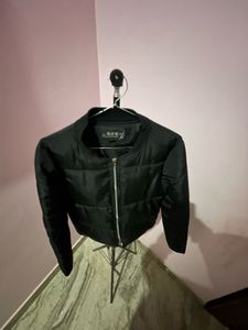 Stylish Black Unisex Puffer  Jacket