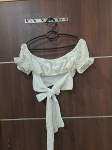 cut out crop top
