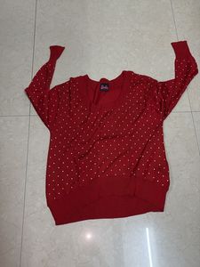 4 T-shirts