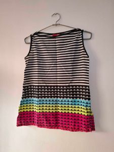 Pinteresty Striped Sleeveless Kurti
