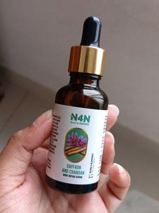 N4N Saffron &amp; Chandan Night Repair Serum