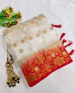 Laal Paad Bengali Saree 1
