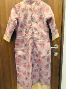 Floral Embroidered Kurti Set