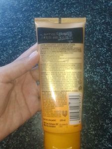 Lakme Sun Expert Super Matte SPF 25